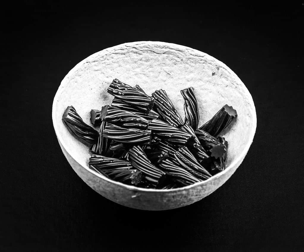 Can Dogs Eat Liquorice? Benefits Of Slowing Down In Sweet Treats cover image