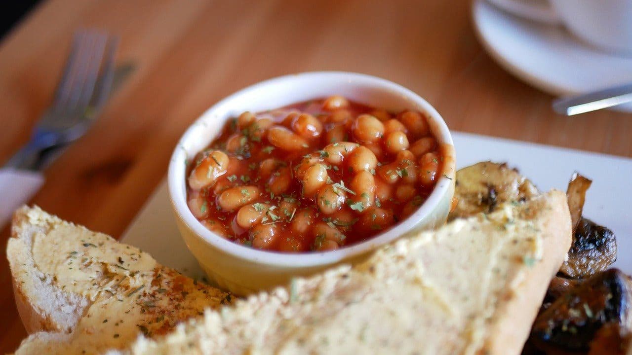 Can Dogs Eat Baked Beans? Types And Amount Safe For Furry Friends